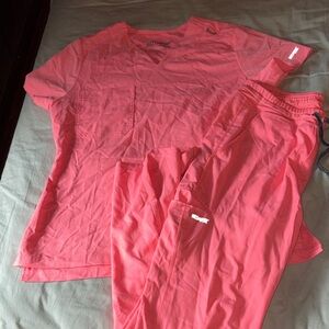 Grey anatomy baco Pink Scrub Set